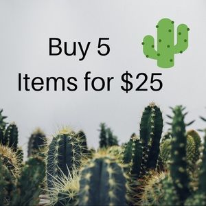 5 🌵for $25!!

🌵🌵🌵🌵Happy Poshing!!! 🌵🌵🌵🌵